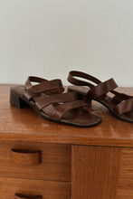 1990's CHOCOLATE LEATHER STRAPPY HEELED SANDALS | SIZE 9/9.5