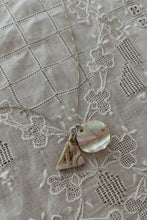 1980's 925 STERLING + DOUBLE SHELL CHARM NECKLACE I