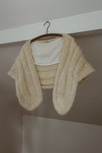 1950's HAND KNIT WOOL STOLE