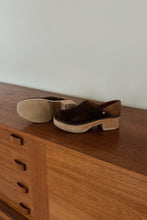1970's CHOCOLATE SUEDE + WOOD CLOGS | SIZE 7.5