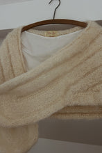 1950's HAND KNIT WOOL STOLE