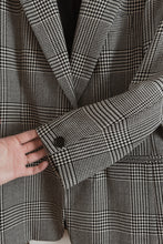 1990's PURE WOOL HOUNDSTOOTH BLAZER