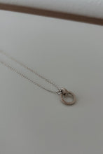 1990's STERLING SILVER LINK PENDANT ON STERLING CHAIN