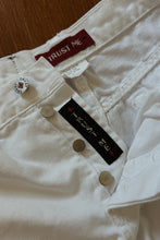1990's CLASSIC WHITE DENIM SHORTS | SIZE 28