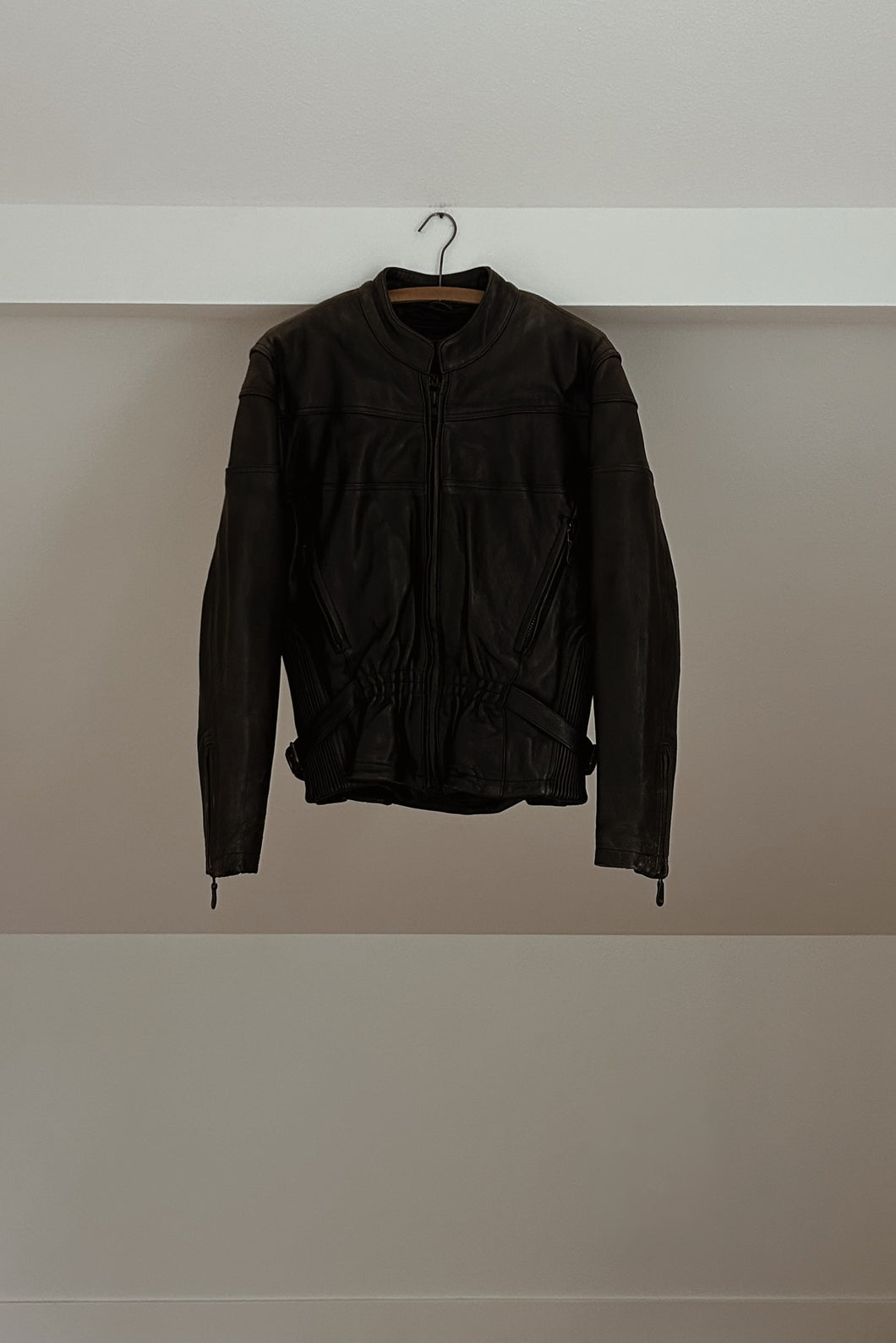 1980's BLACK LEATHER GORED WAIST BIKER JACKET | SIZE M/L