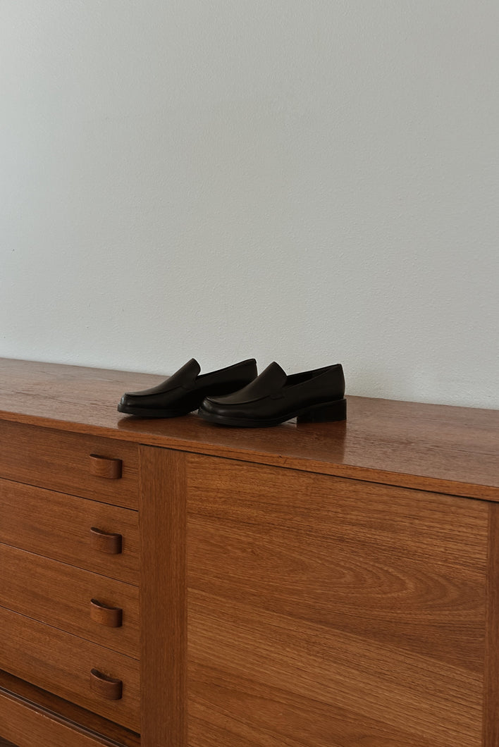 1990's FRANCO SARTO BLACK LEATHER LOAFERS | SIZE 6