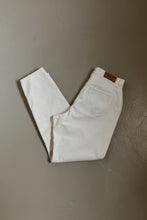 1990's CLAIBORNE CLASSIC WHITE STOVEPIPE DENIM | SIZE 30/31
