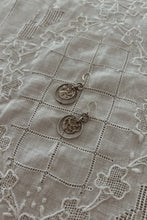Y2K SILVER PLATE HAMMERED DISC EARRINGS