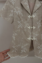1990's EMBROIDERED LINEN FROG CLOSURE PEPLUM JACKET | SIZE XS/S