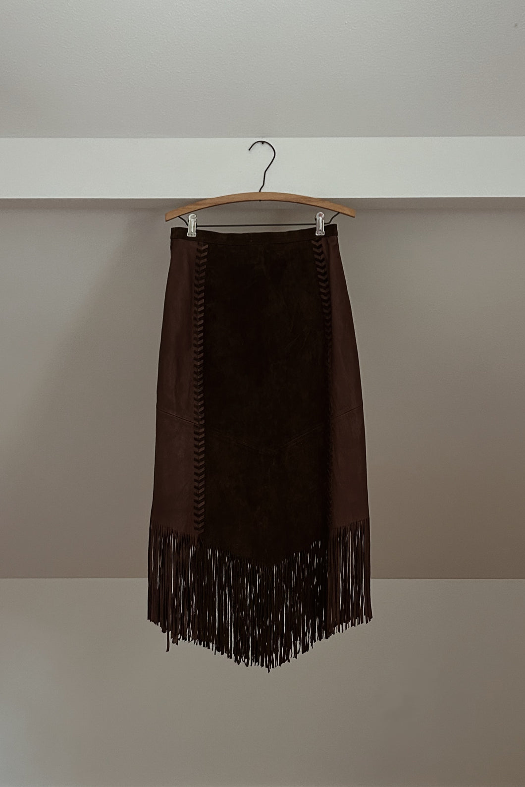 1990's CHOCOLATE SUEDE FRINGE SKIRT | SIZE S/M