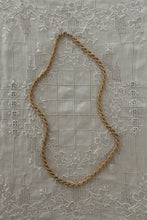 1990's GOLD PLATE CHUNKY TWIST CHAIN