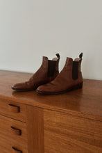 1990's GIORGIO ARMANI CLASSICO LEATHER CHELSEA BOOTS | SIZE 8