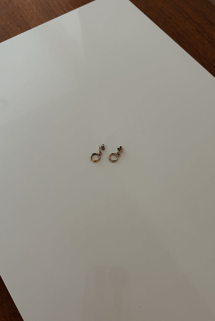 1970's GOLD FILL ROPE LOOP POSTS