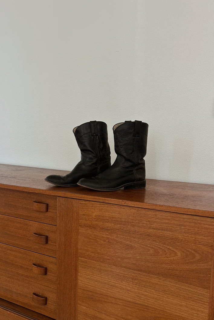 1980's JUSTIN BLACK LEATHER COWBOY BOOTS | SIZE 8