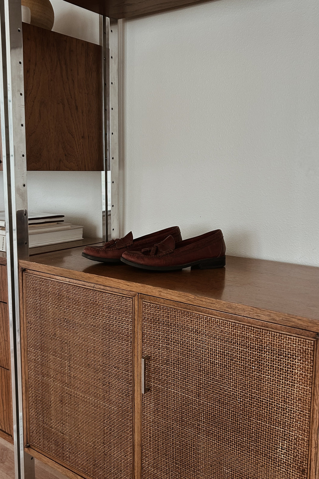 1990's BRICK RED LEATHER TASSEL LOAFERS | SIZE 8