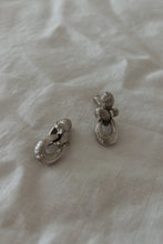 1990's MONET SILVER PLATE LOOP CLIP ONS