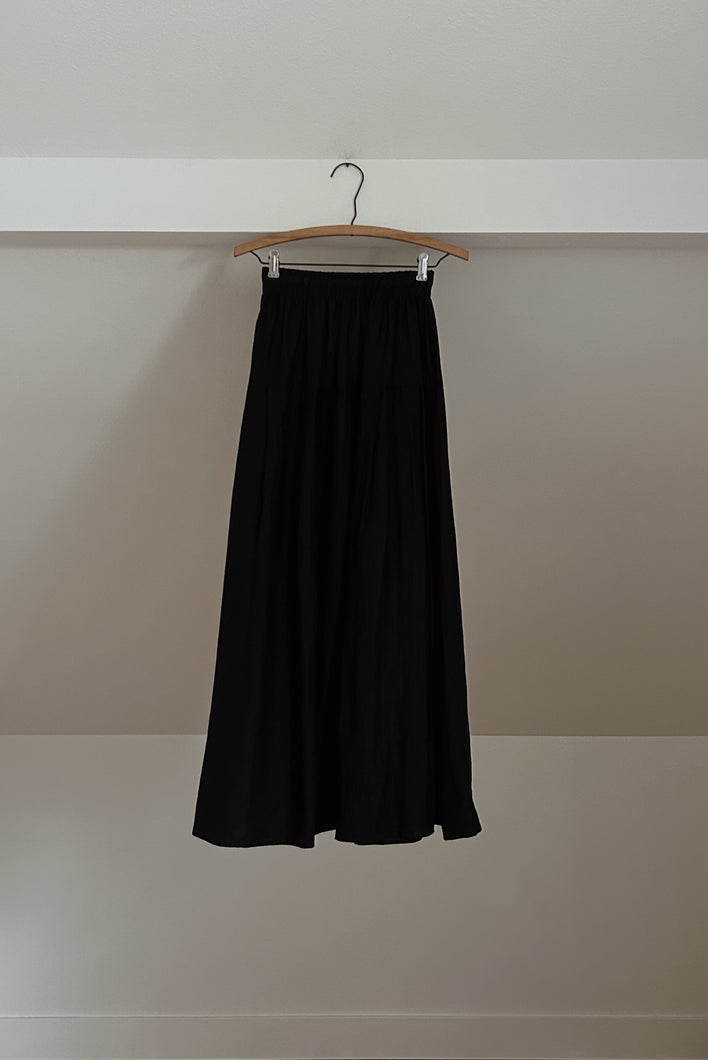 1990's PURE LINEN BLACK PLEATED SKIRT | SIZE S