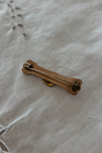1880's VICTORIAN GOLD FILL ETCHED BUCKLE BAR BROOCH