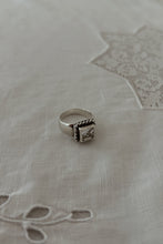 1980's 925 STERLING SILVER CUT GLASS RING | SIZE 7