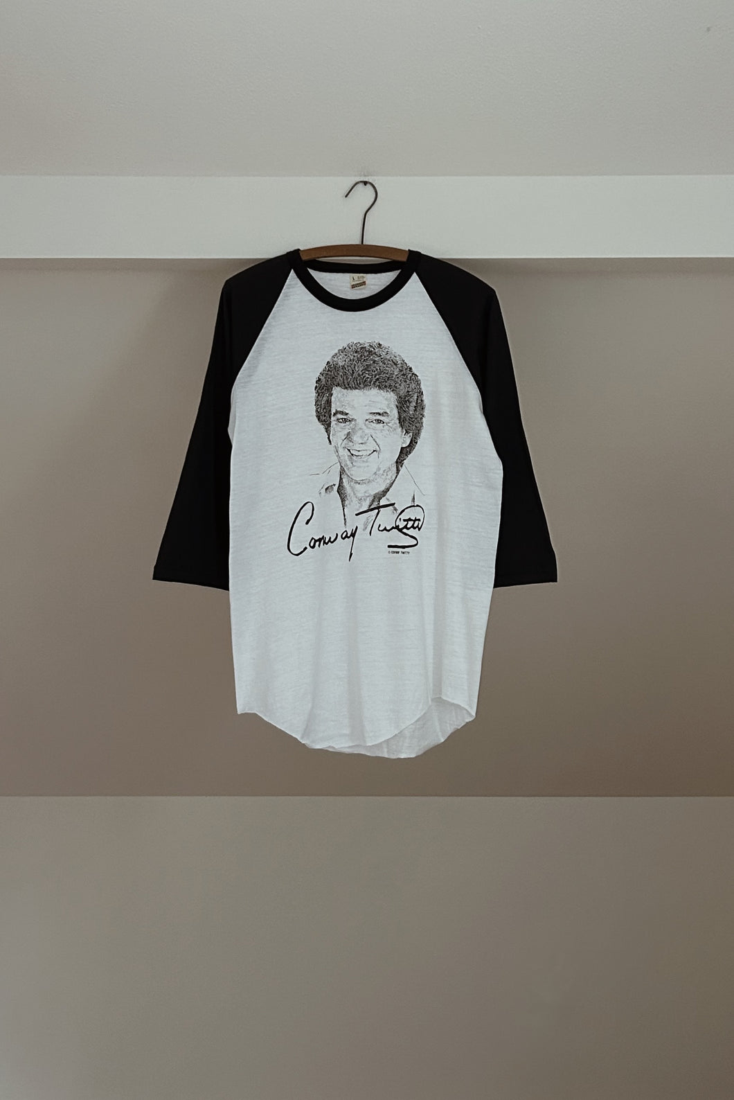 1980's CONWAY TWITTY BASEBALL TEE | SIZE M