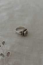 1980's 925 STERLING SILVER CUT GLASS RING | SIZE 7
