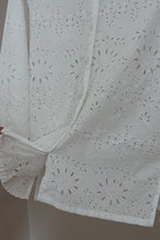1990's / Y2K PURE COTTON EYELET BUTTON BLOUSE | SIZE S