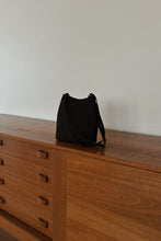 1990's MINIMAL BLACK RIBBED RAMIE HANDBAG