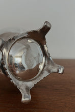 MID CENTURY ONEIDA SILVER PLATED COFFEE POT