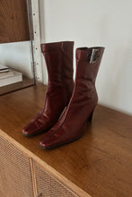 Y2K OXBLOOD STITCHED LEATHER HEELED BOOTS | SIZE 7