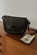 1980's BLACK FAUX LEATHER BAG | CHANGEABLE CLASP