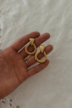 1980's MONET GOLD PLATE HINGE HOOP POSTS