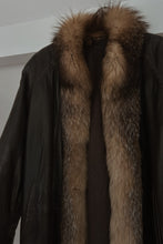 1980's CHOCOLATE LEATHER + FUR TRIM COAT | SIZE M/L
