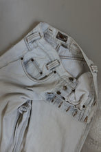 1990's LIMITED THRASHED GRUNGE DENIM | SIZE 28