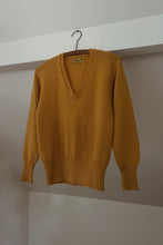 1950's MUSTARD WOOL V NECK VARSITY JUMPER | SIZE M