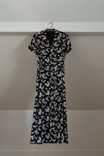 1990's BLACK + WHITE FLORAL SUNDRESS | SIZE M/L