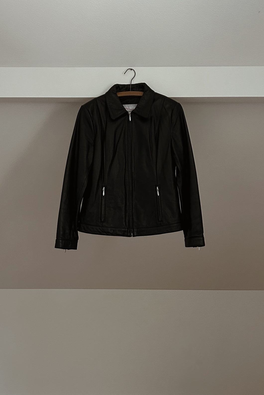 1990's WILSONS MAXIMA BLACK FITTED LEATHER MOTO JACKET | SIZE S/M