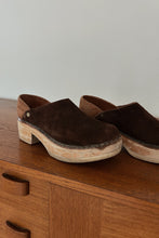 1970's CHOCOLATE SUEDE + WOOD CLOGS | SIZE 7.5