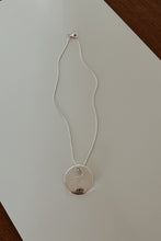 1980's SOLID STERLING DISC PENDANT ON LIQUID STERLING CHAIN