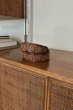 1970's "KAREN" TOOLED LEATHER BELT | SIZE M/L