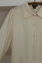 1990's DEADSTOCK PURE SILK J. PETERMAN BLOUSE | SIZE M/L