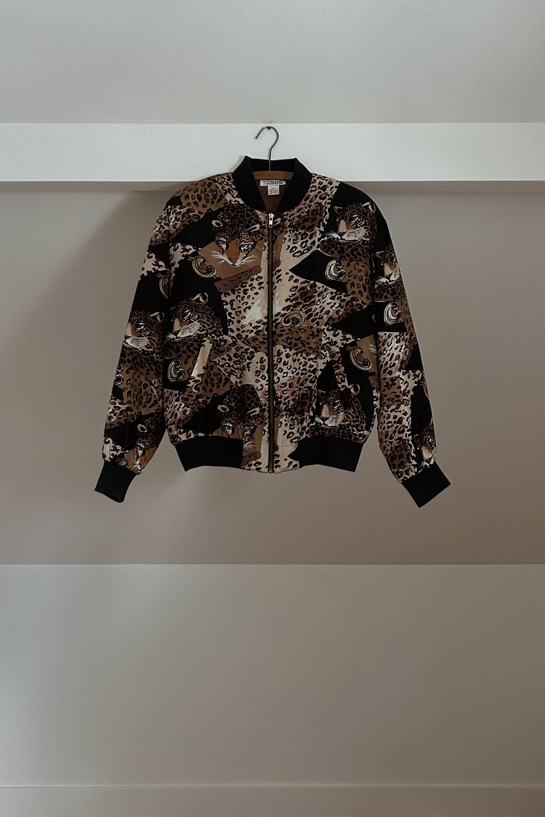 1980's PURE SILK LEOPARD BOMBER | SIZE M