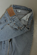 1990's LEVI'S 550 CLASSIC RELAXED STOVEPIPE DENIM | SIZE 29