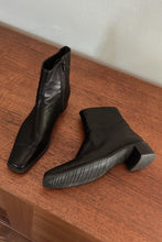 1990's WEITZMAN BLACK LEATHER SQUARE TOE ANKLE BOOTS | SIZE 5.5