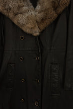 1960's MOD BLACK LEATHER TRENCH COAT | FUR COLLAR | SIZE S/M
