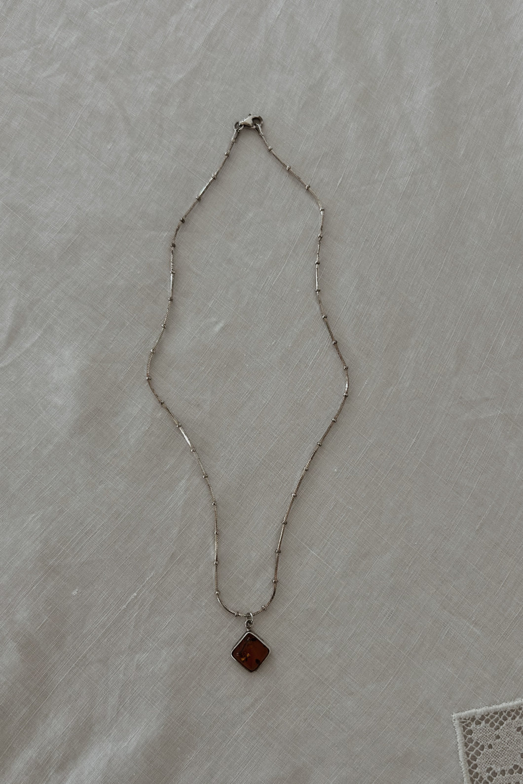 1970's STERLING + AMBER PENDANT ON 925 STERLING BALL CHAIN