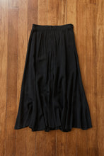 1990's BLACK FLOWY PLEATED RAYON MIDI SKIRT | SIZE S