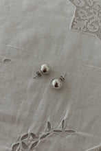 1980's CHUNKY STERLING SILVER MODERNIST BALL POSTS