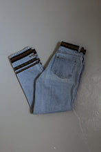 1990's EMBROIDERED FLORAL TRIM MOM DENIM | SIZE 29