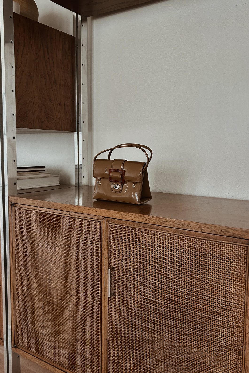 1960's MOD GLOSSY VINYL MINI HANDBAG | 6.5