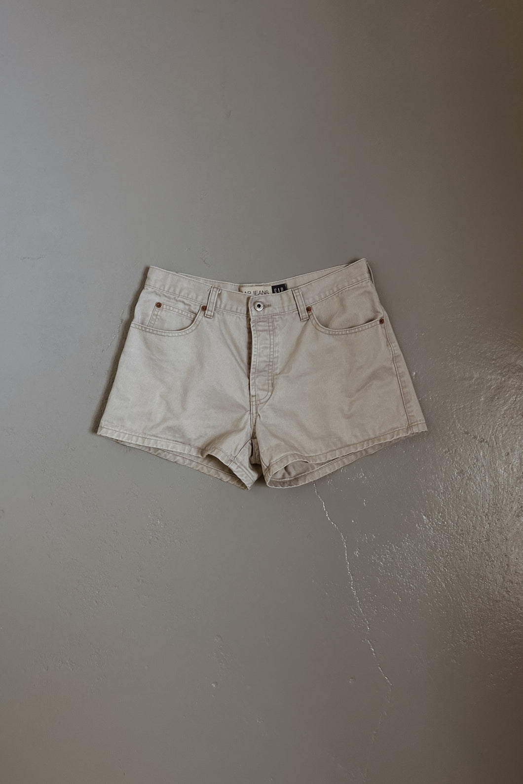 1990's GAP MID RISE COTTON SHORTS | SIZE 28